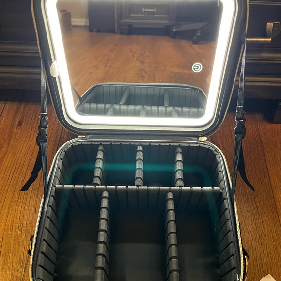 Travel Makeup Bag with Mirror - Picture 6 of 8